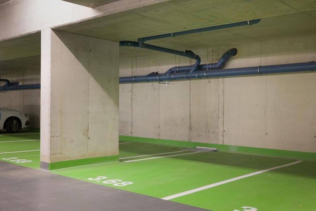 Premium City Apartment With Balcony! Free Garage Parking Included! Vienna Exterior photo